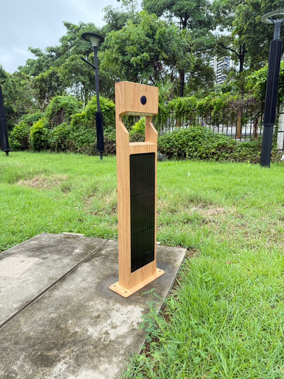 Bollard solar 8W houtlook · 110cm